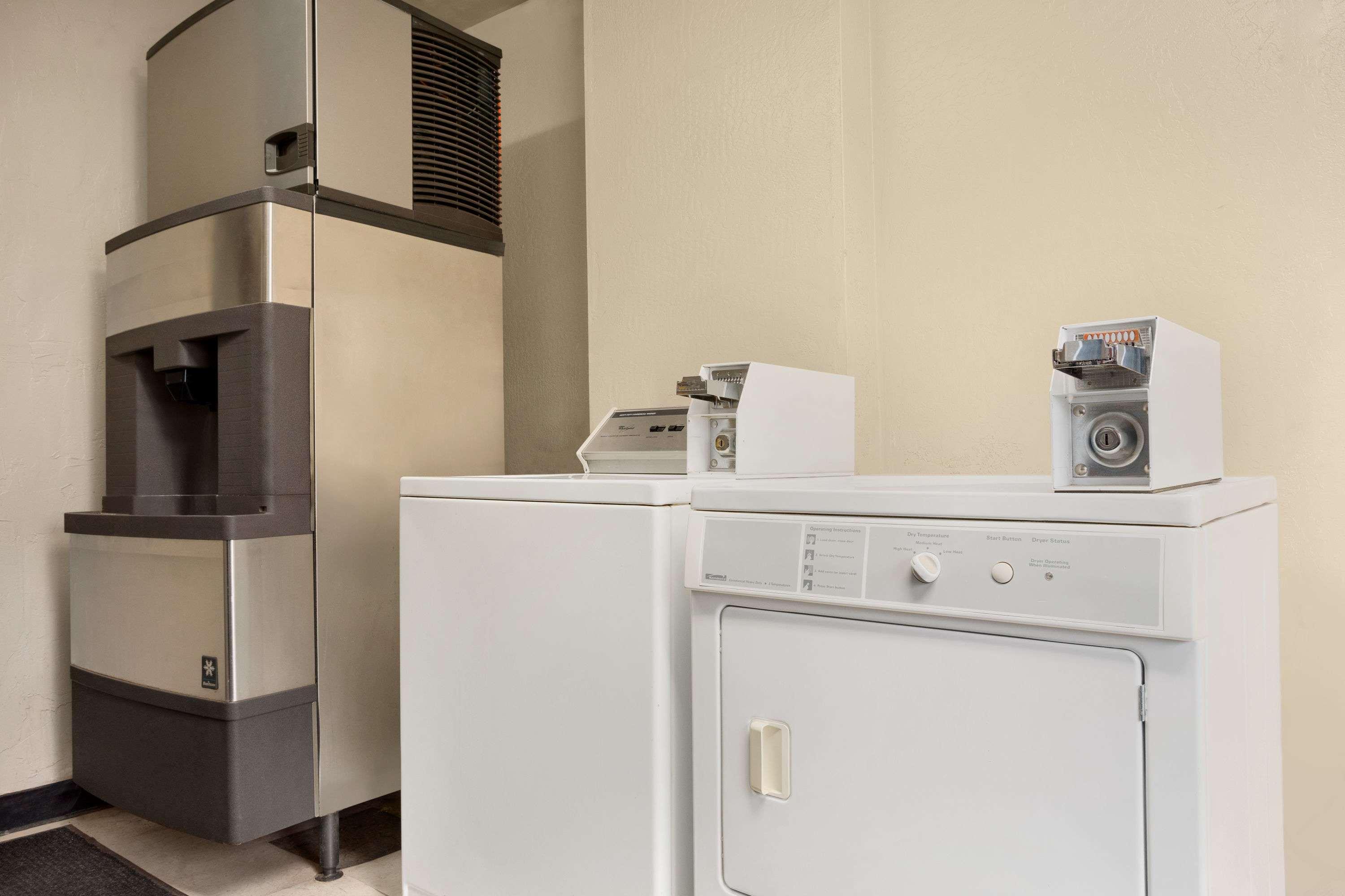 Clarion Pointe Winslow I-40 Ngoại thất bức ảnh